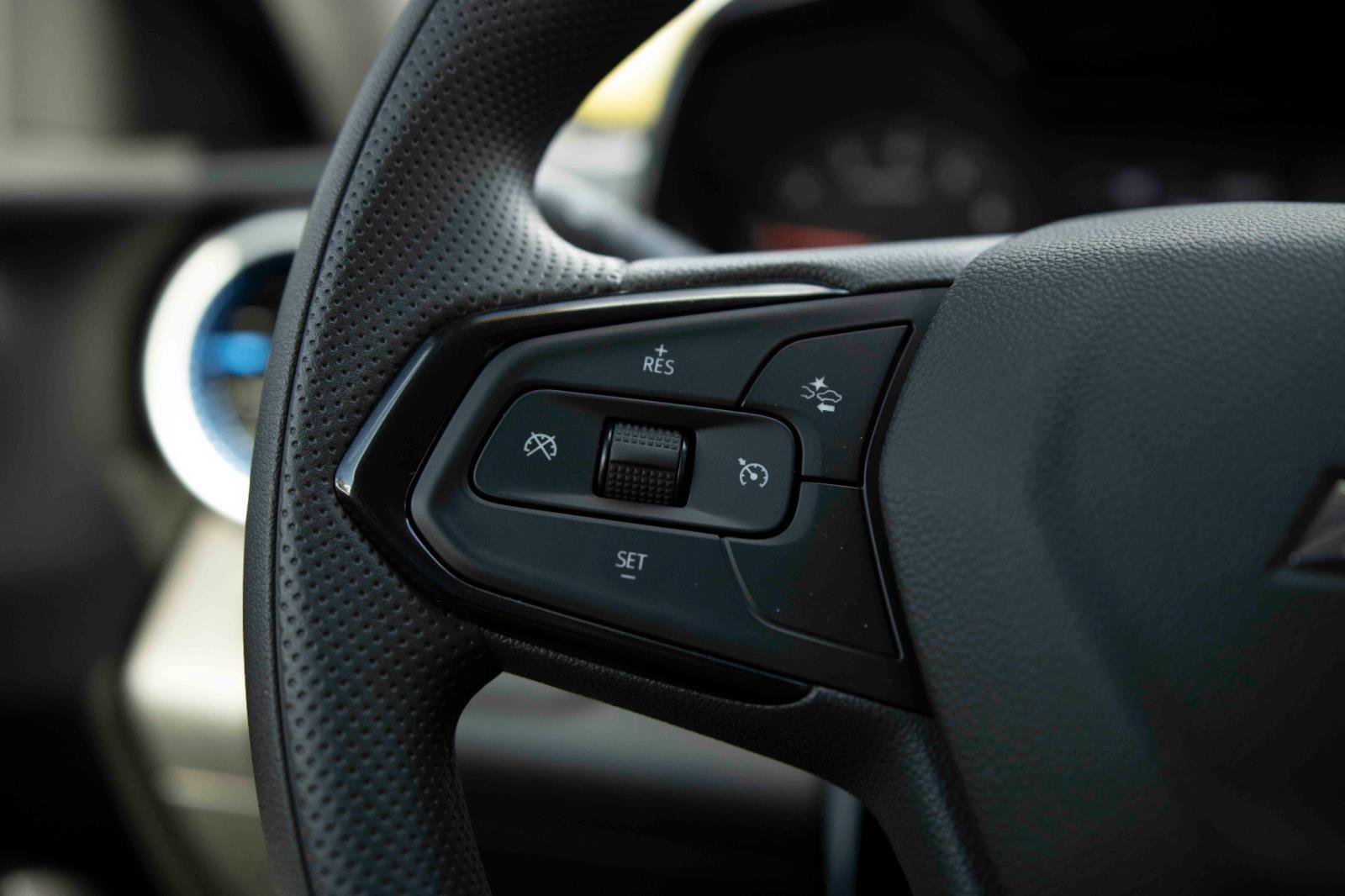 New 2026 Chevrolet Trax LS w/ LS Convenience Package FWD image 15