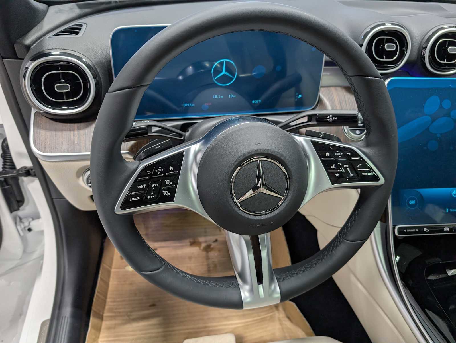 New 2026 Mercedes-Benz C 300 4MATIC Sedan image 31