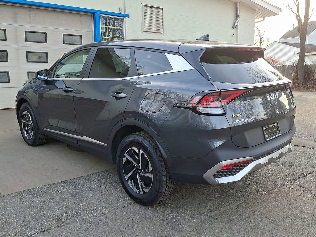 Used 2023 Kia Sportage LX image 6