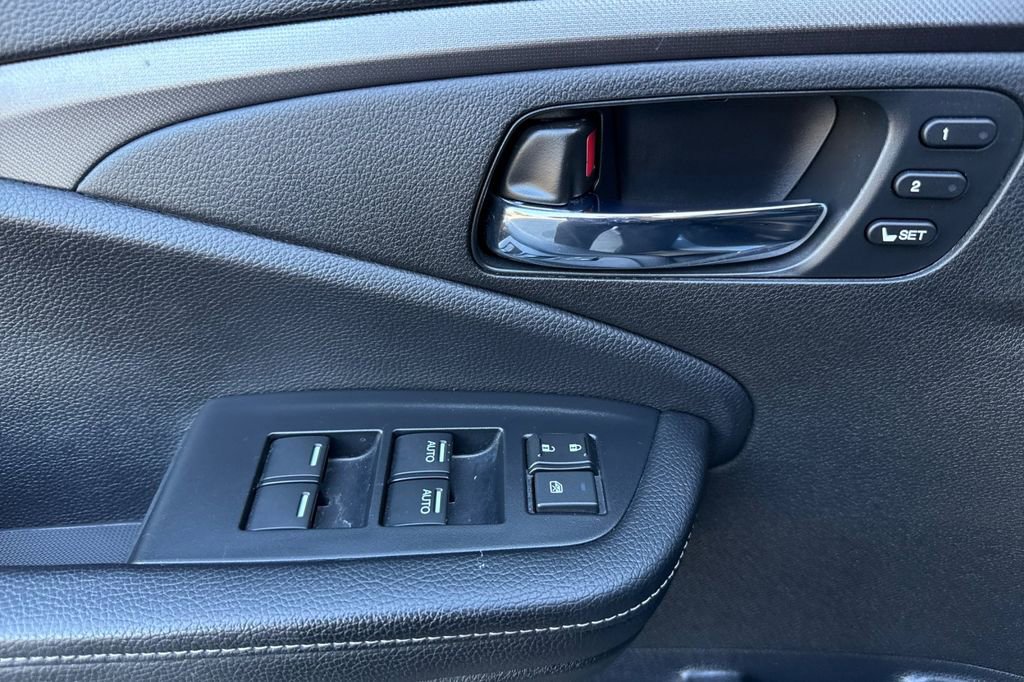 Used 2023 Honda Ridgeline RTL-E image 5