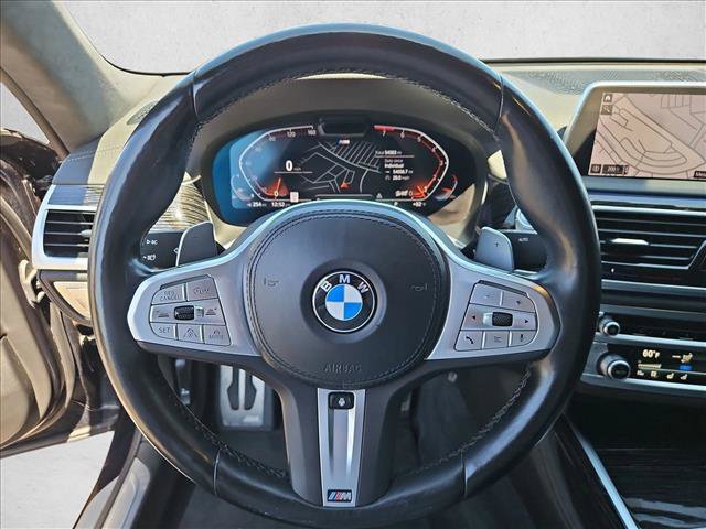 Used 2022 BMW 740i w/ M Sport Package RWD image 15