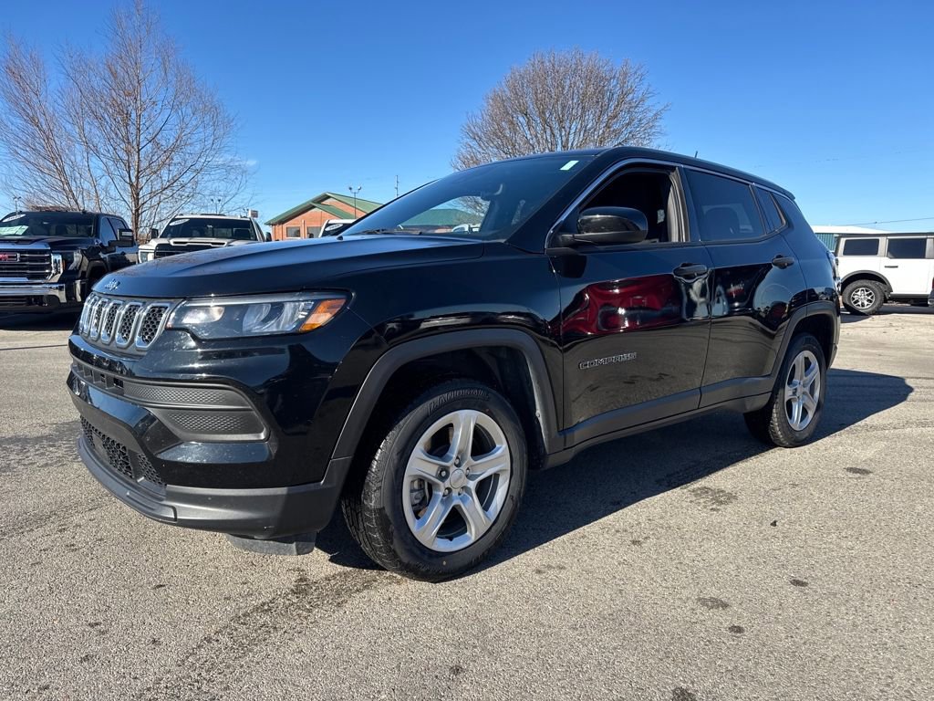 Used 2023 Jeep Compass Sport video 2