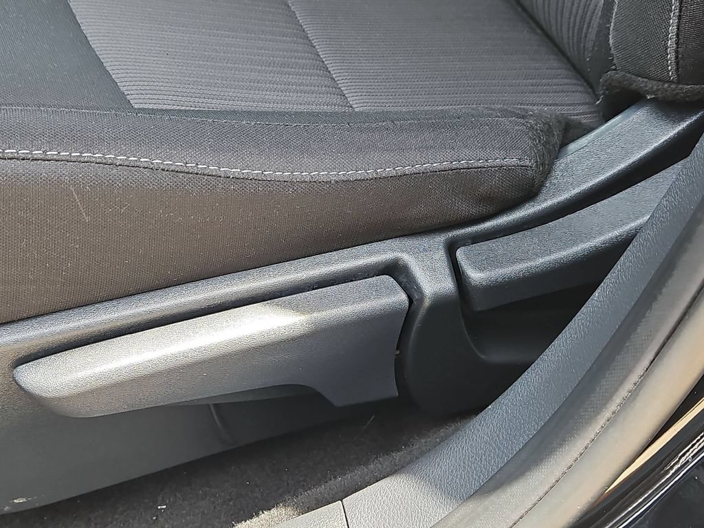 Used 2025 Nissan Sentra SV FWD image 14
