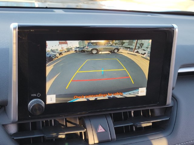 Used 2024 Toyota RAV4 LE AWD/4WD image 12