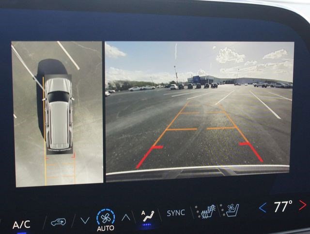 New 2025 Chevrolet Suburban Premier RWD image 3