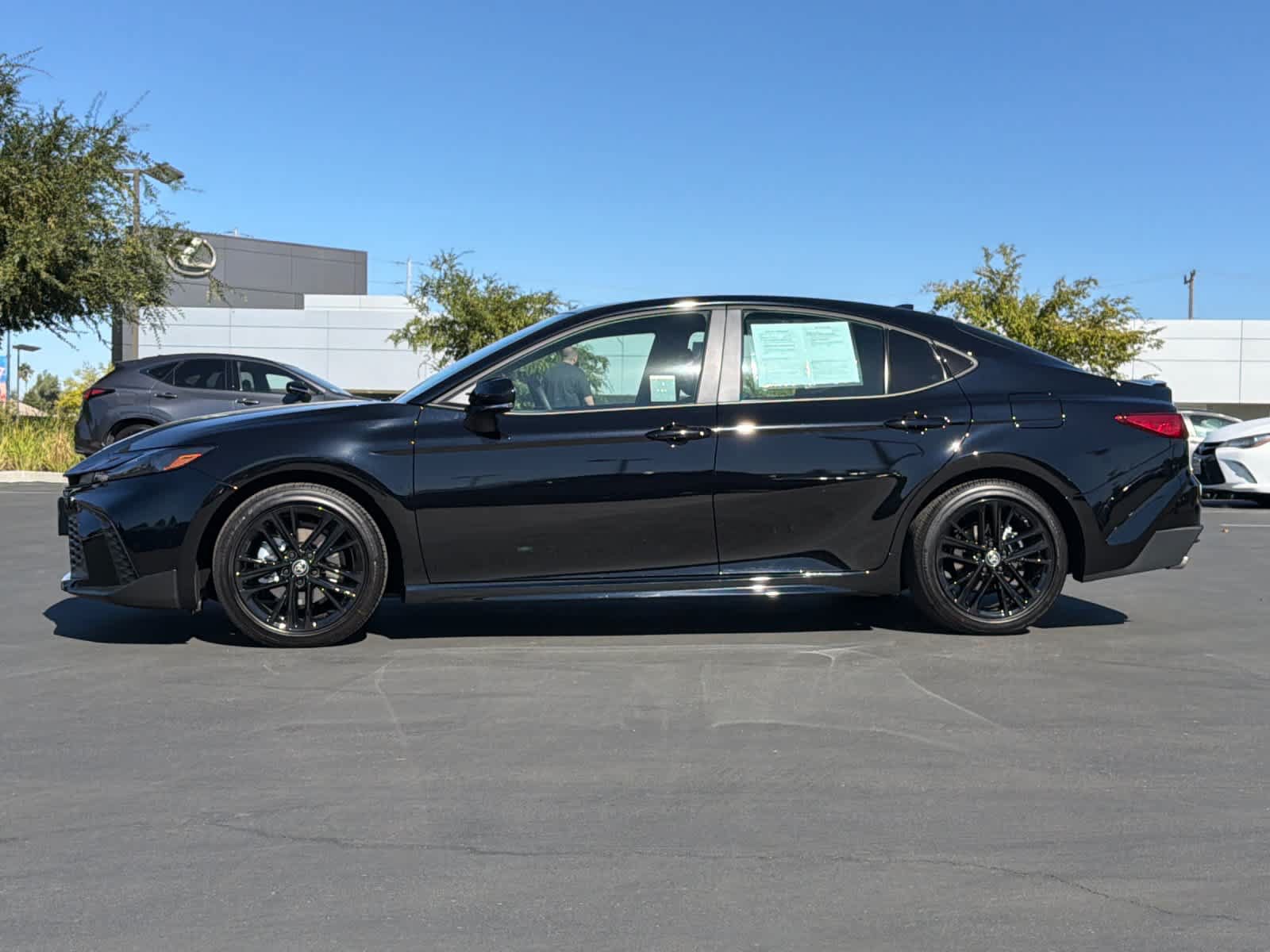 Used 2026 Toyota Camry SE w/ Convenience Package FWD image 9