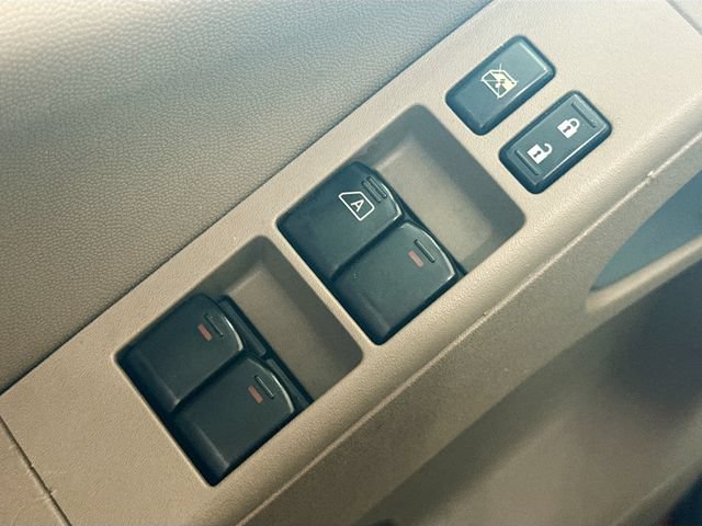 Used 2018 Nissan Frontier SV AWD/4WD image 17