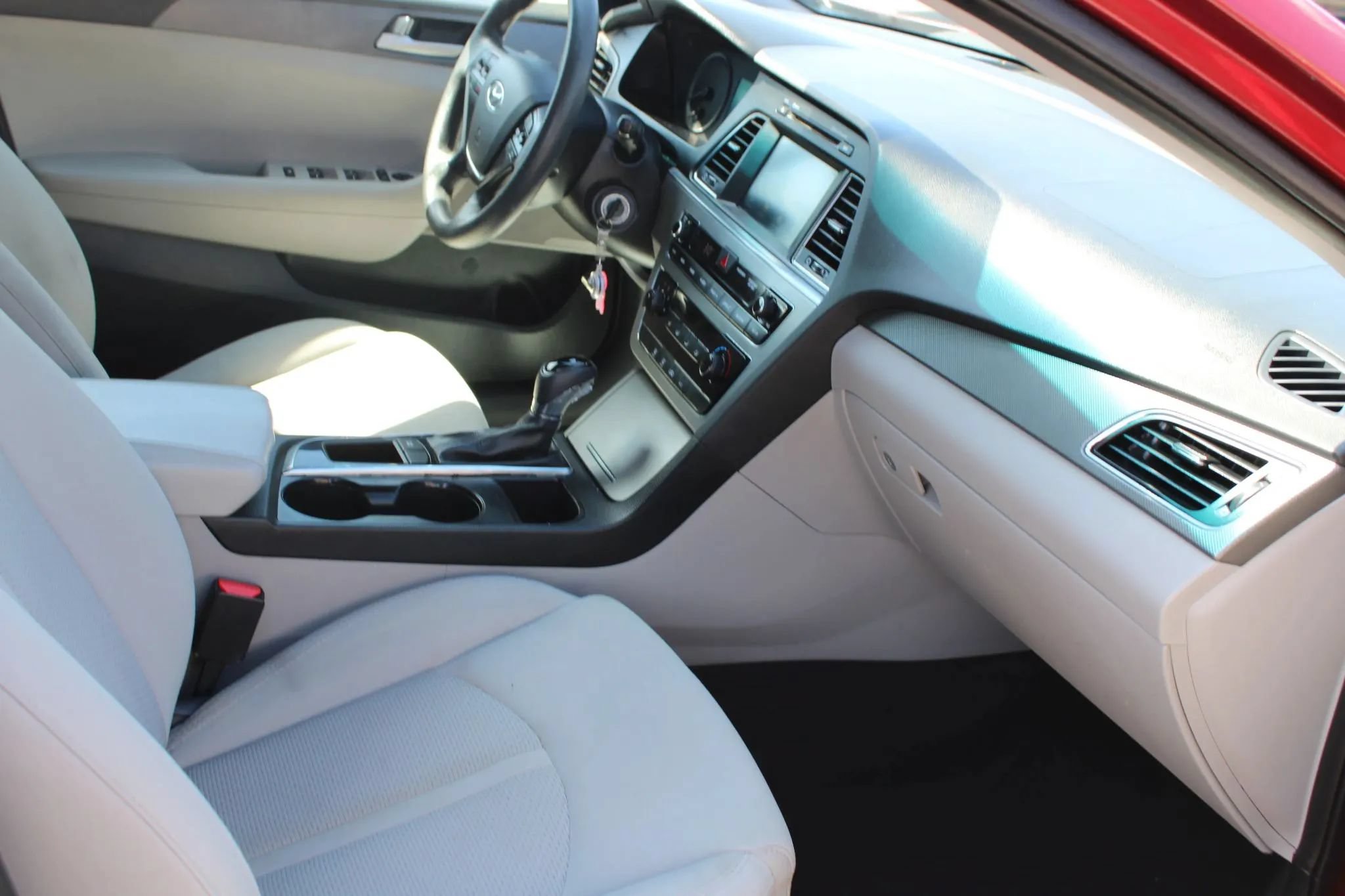 Used 2016 Hyundai Sonata SE FWD image 14