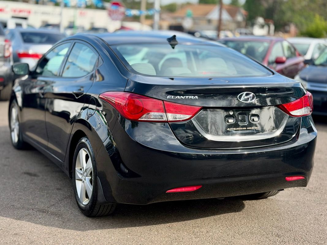 Used 2013 Hyundai Elantra GLS w/ Preferred Pkg FWD image 3
