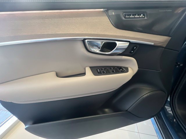 New 2026 Volvo XC90 T8 Plus w/ Protection Package AWD/4WD image 21