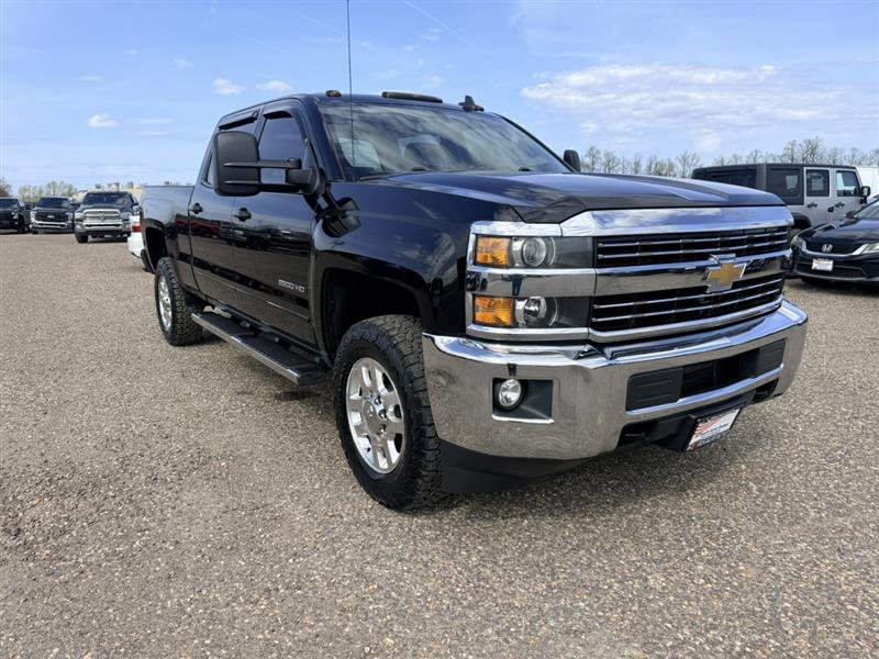 Used 2015 Chevrolet Silverado 2500 LT w/ LT Convenience Package AWD/4WD image 4