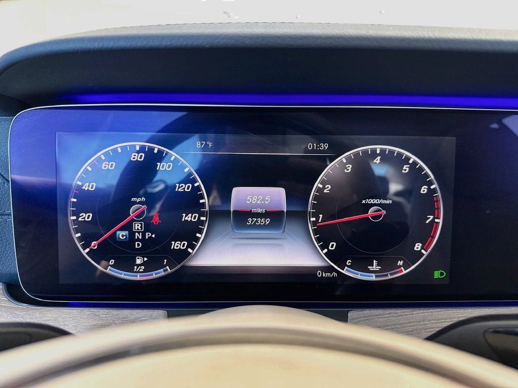 Used 2018 Mercedes-Benz E 400 Coupe image 32