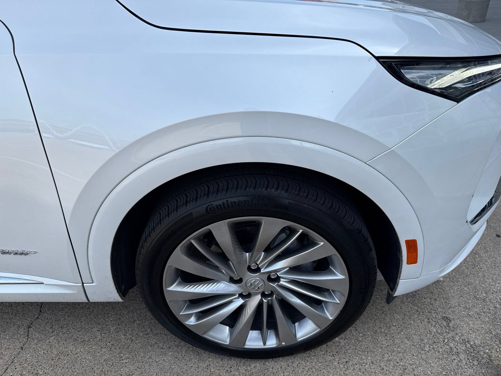 Used 2024 Buick Envision Avenir AWD/4WD image 6
