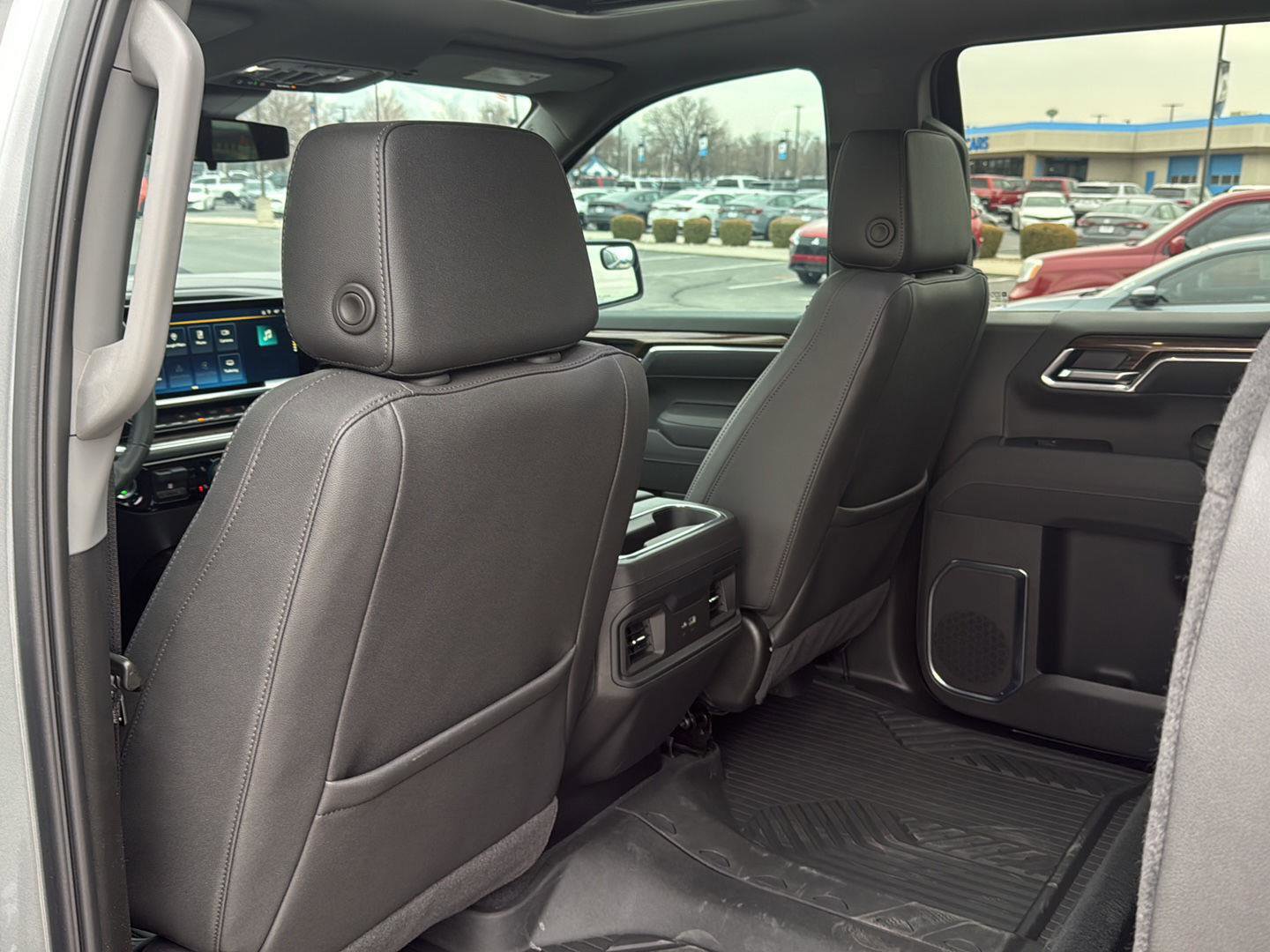 Used 2025 Chevrolet Silverado 1500 LT Trail Boss w/ Convenience Package II image 24