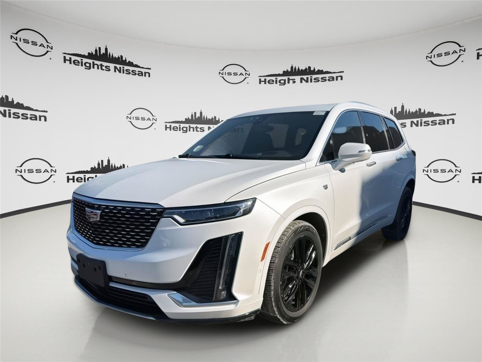 Used 2023 Cadillac XT6 Premium Luxury w/ Platinum Package image 4