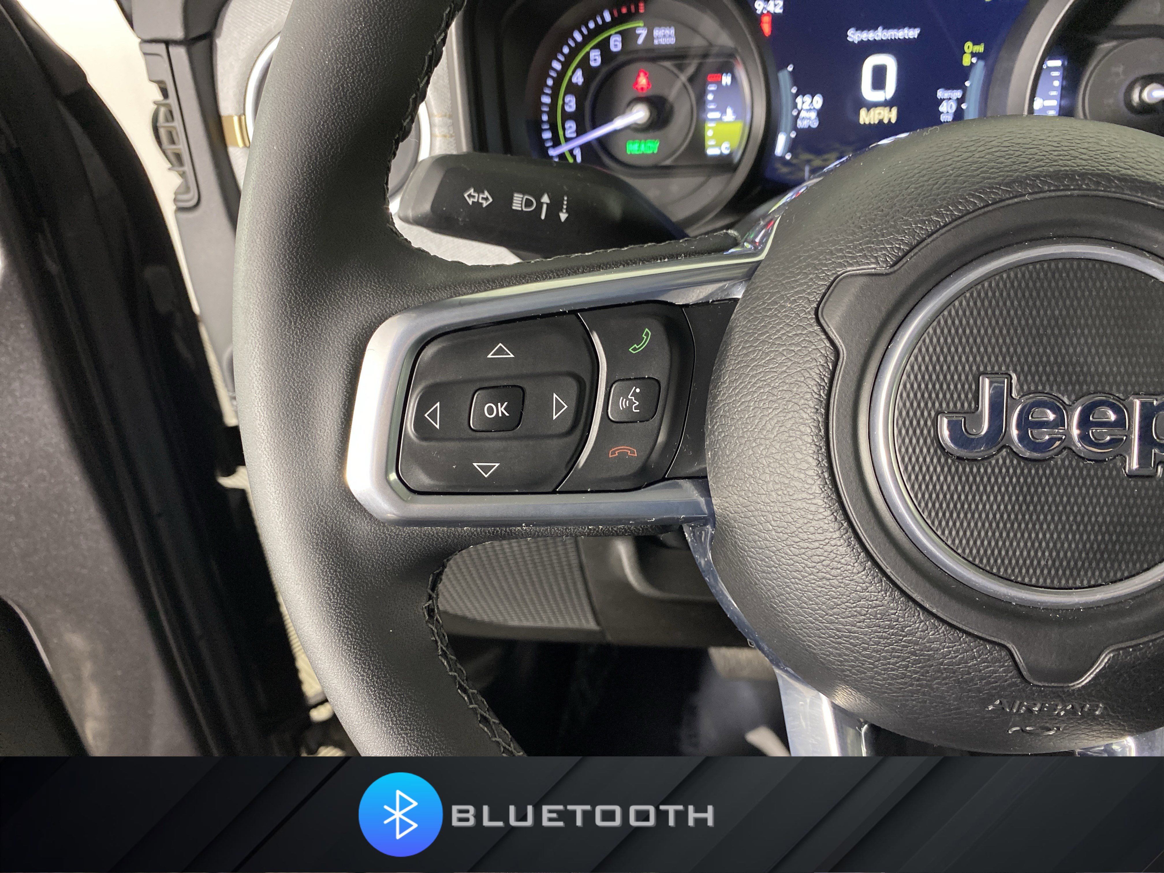 Used 2025 Jeep Wrangler Sahara w/ Safety Group image 22