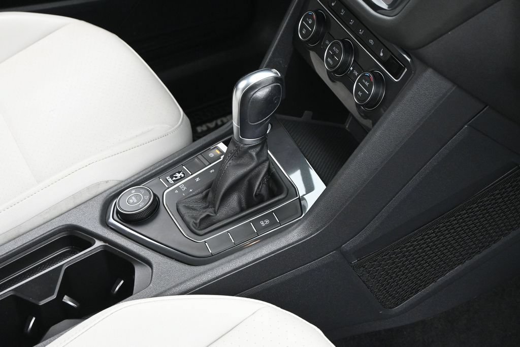 Used 2019 Volkswagen Tiguan SEL AWD/4WD image 24