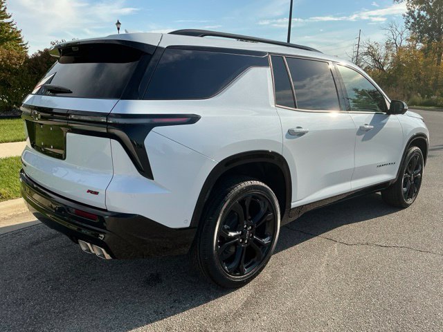 New 2027 Chevrolet Traverse RS w/ LPO, Floor Liner Package AWD/4WD image 5