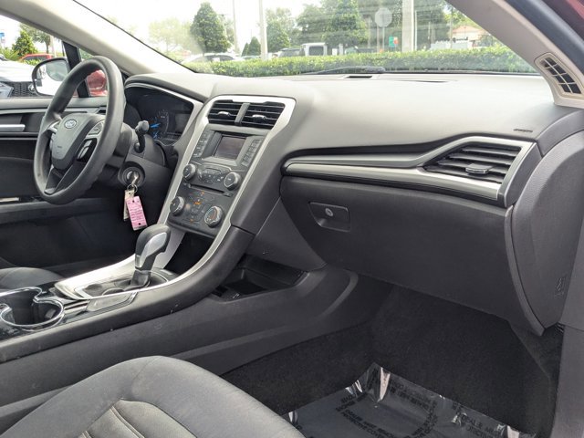 Used 2014 Ford Fusion SE image 18