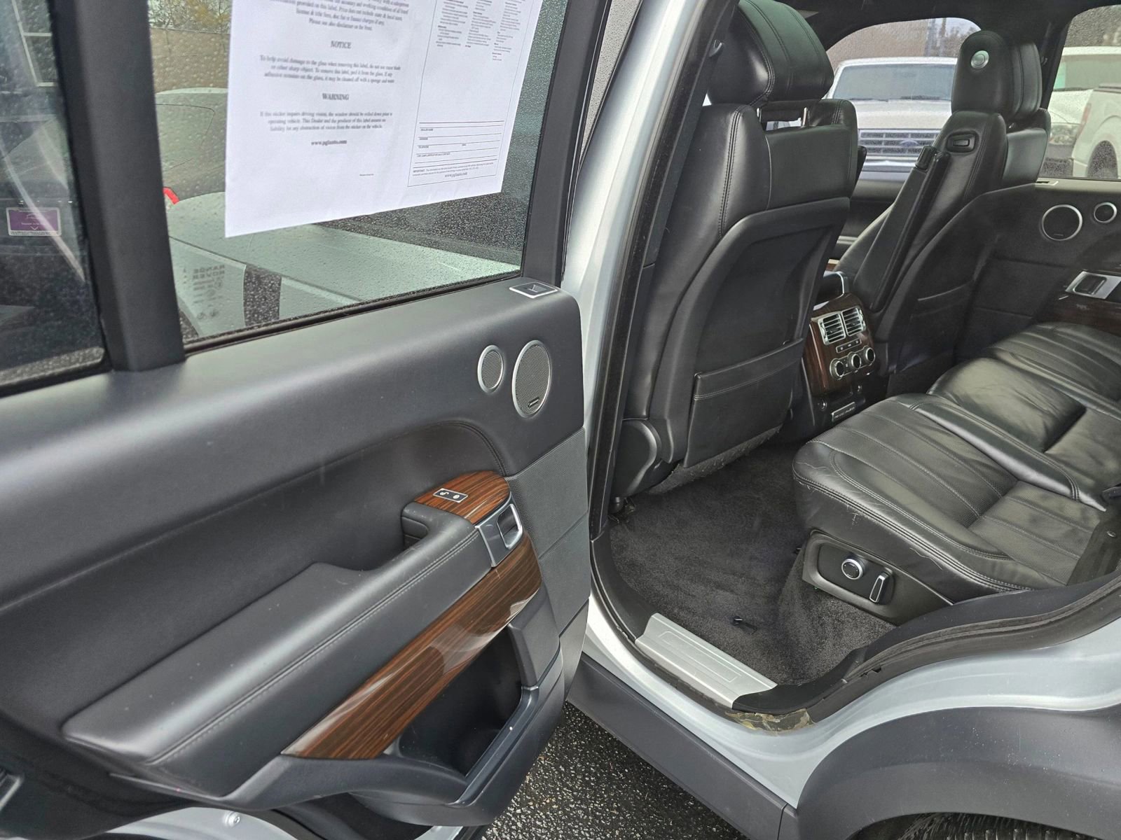 Used 2016 Land Rover Range Rover Supercharged image 13