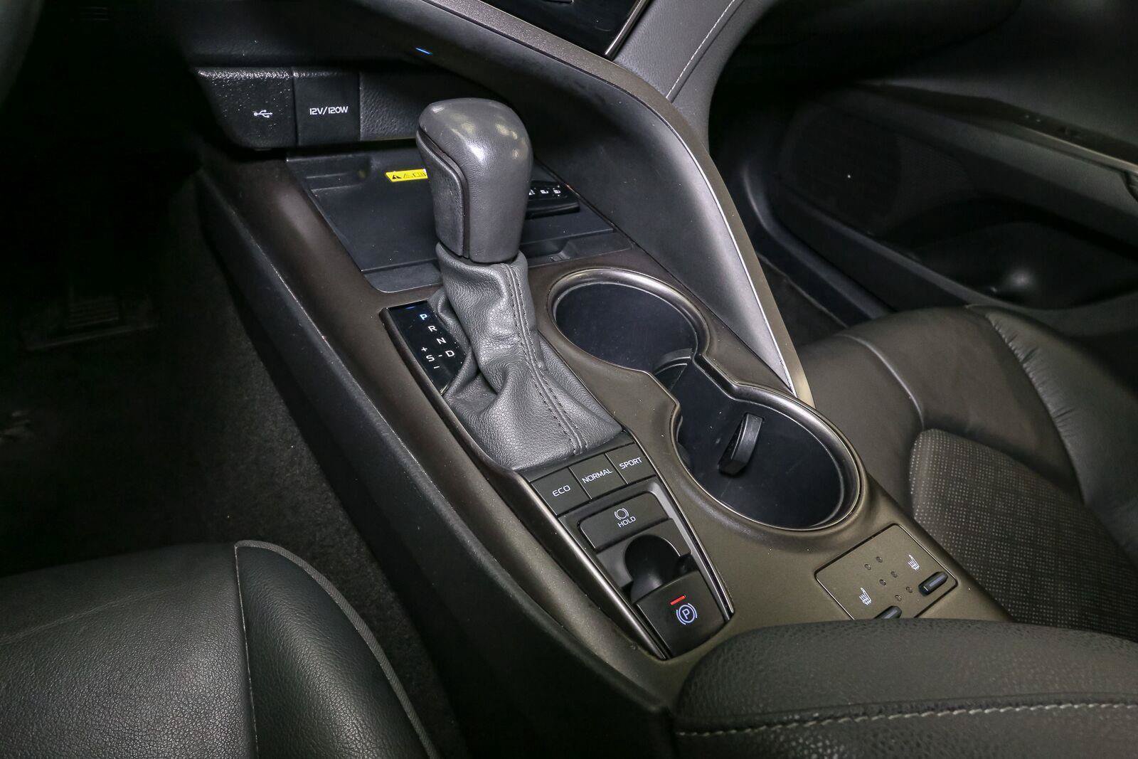 Used 2024 Toyota Camry XSE FWD image 30