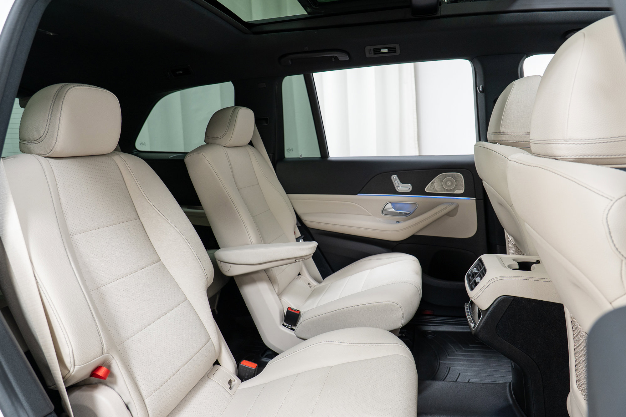 Certified 2024 Mercedes-Benz GLS 450 4MATIC image 24