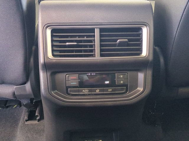 Used 2026 Volkswagen Atlas SE FWD image 29
