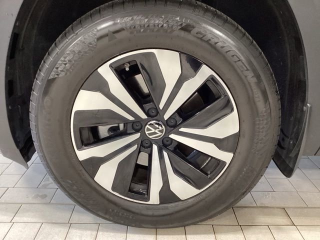 Used 2024 Volkswagen Atlas SE image 21