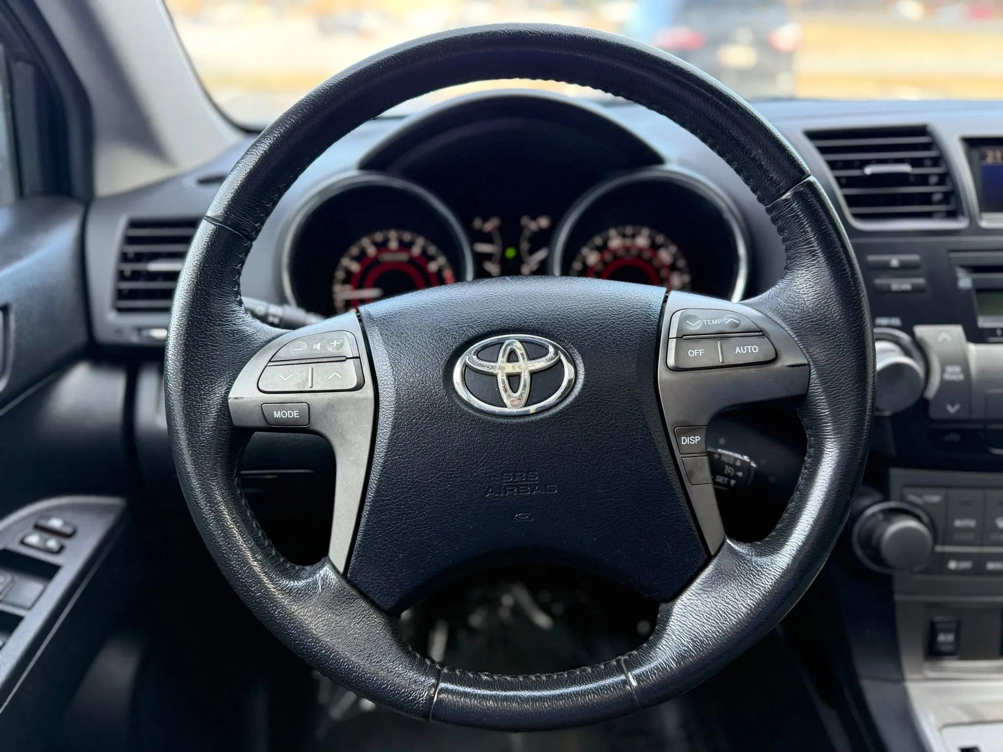 Used 2010 Toyota Highlander SE image 24