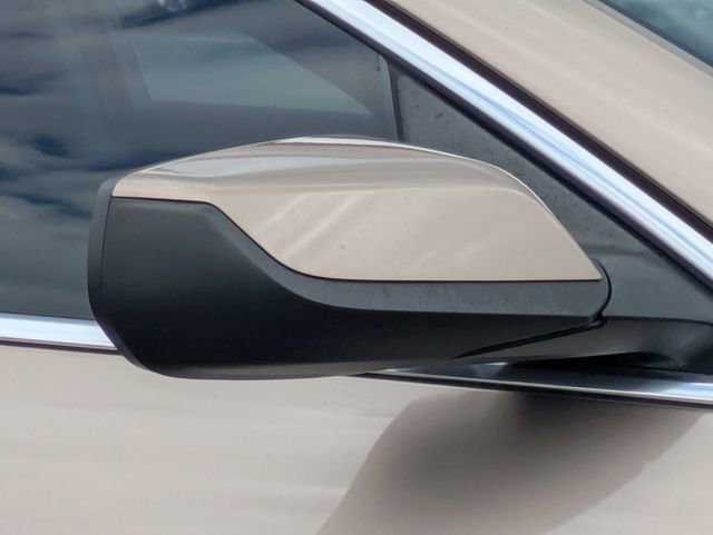 Used 2019 Chevrolet Malibu LT FWD image 11