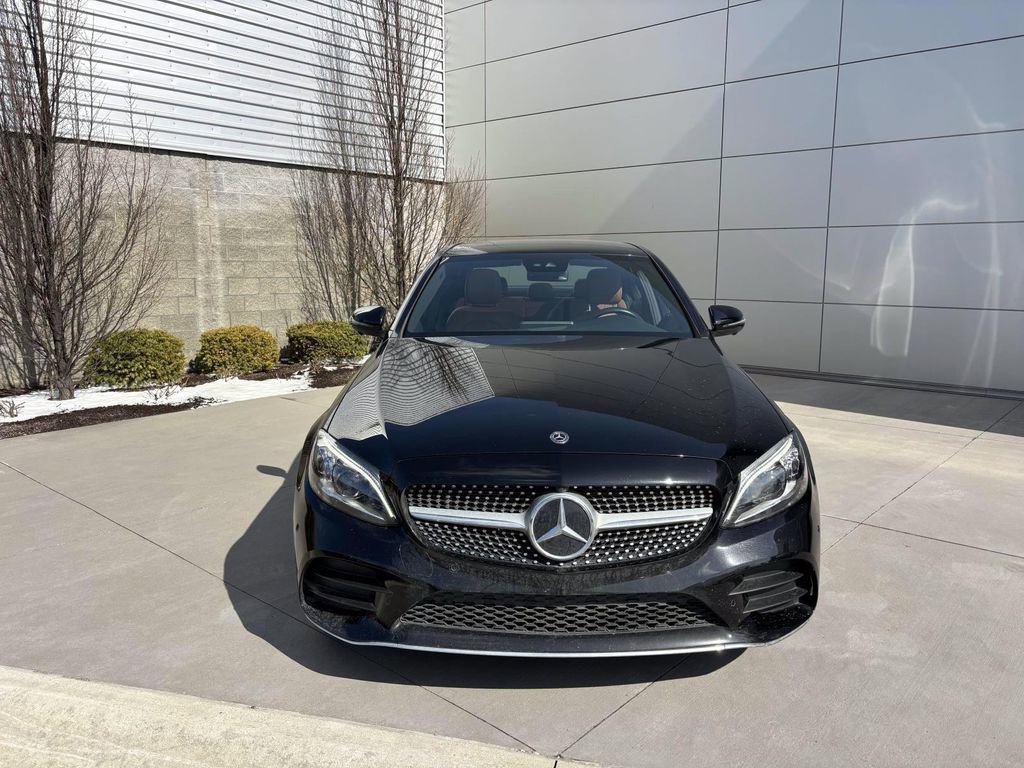 Used 2020 Mercedes-Benz C 300 4MATIC Sedan image 2