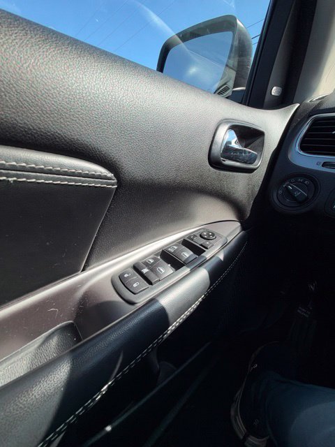 Used 2020 Dodge Journey Crossroad w/ Popular Equipment Group FWD image 24