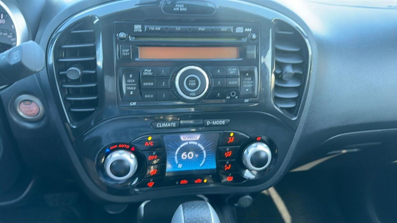Used 2013 Nissan Juke SV AWD/4WD image 27