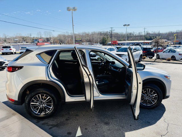 Used 2019 MAZDA CX-5 Touring image 27