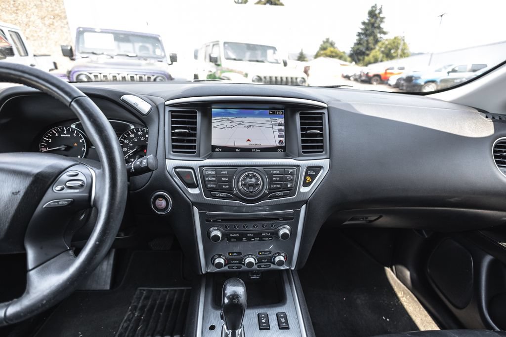 Used 2019 Nissan Pathfinder SL FWD image 24