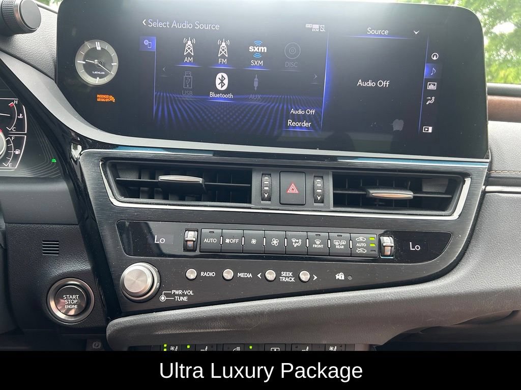 Used 2022 Lexus ES 350 Ultra Luxury w/ Accessory Package 2 FWD image 11