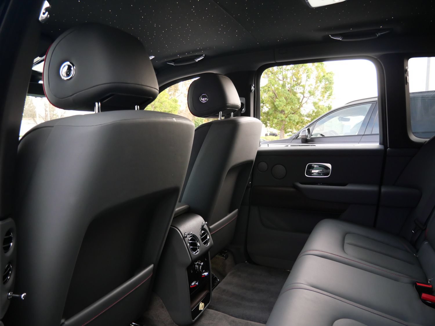 Used 2023 Rolls-Royce Cullinan AWD/4WD image 26