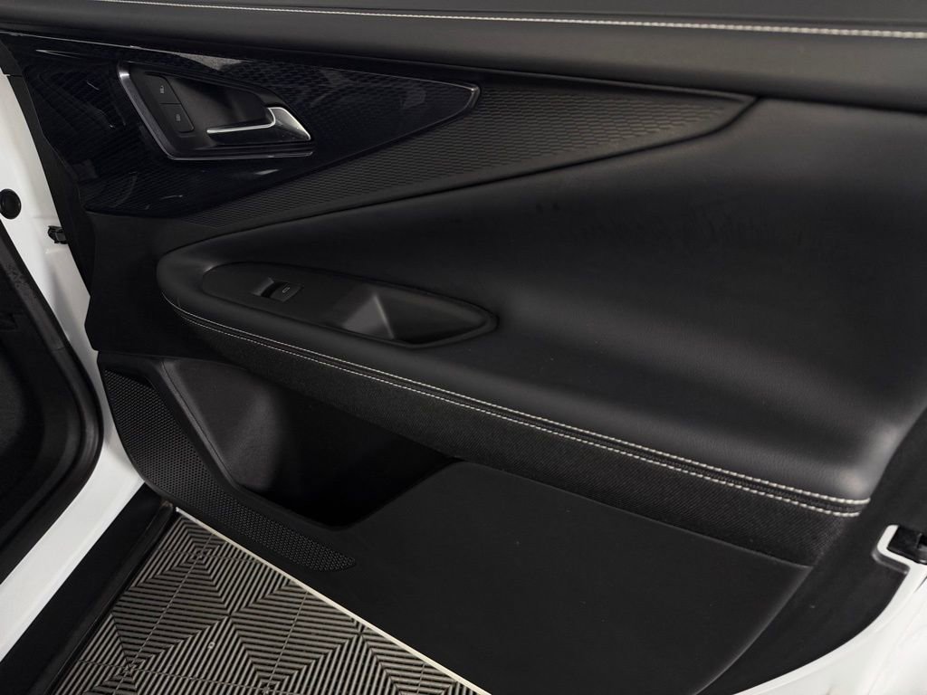 Used 2025 Chevrolet Blazer EV LT image 34