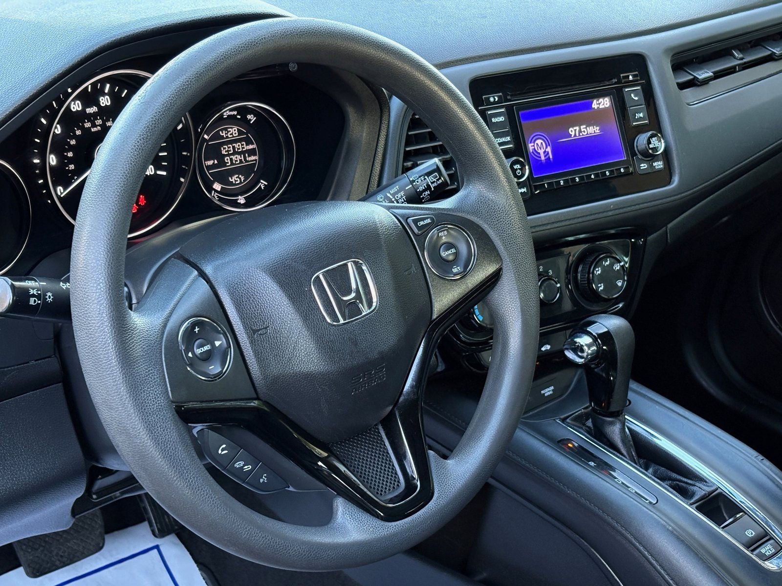 Used 2016 Honda HR-V LX image 11