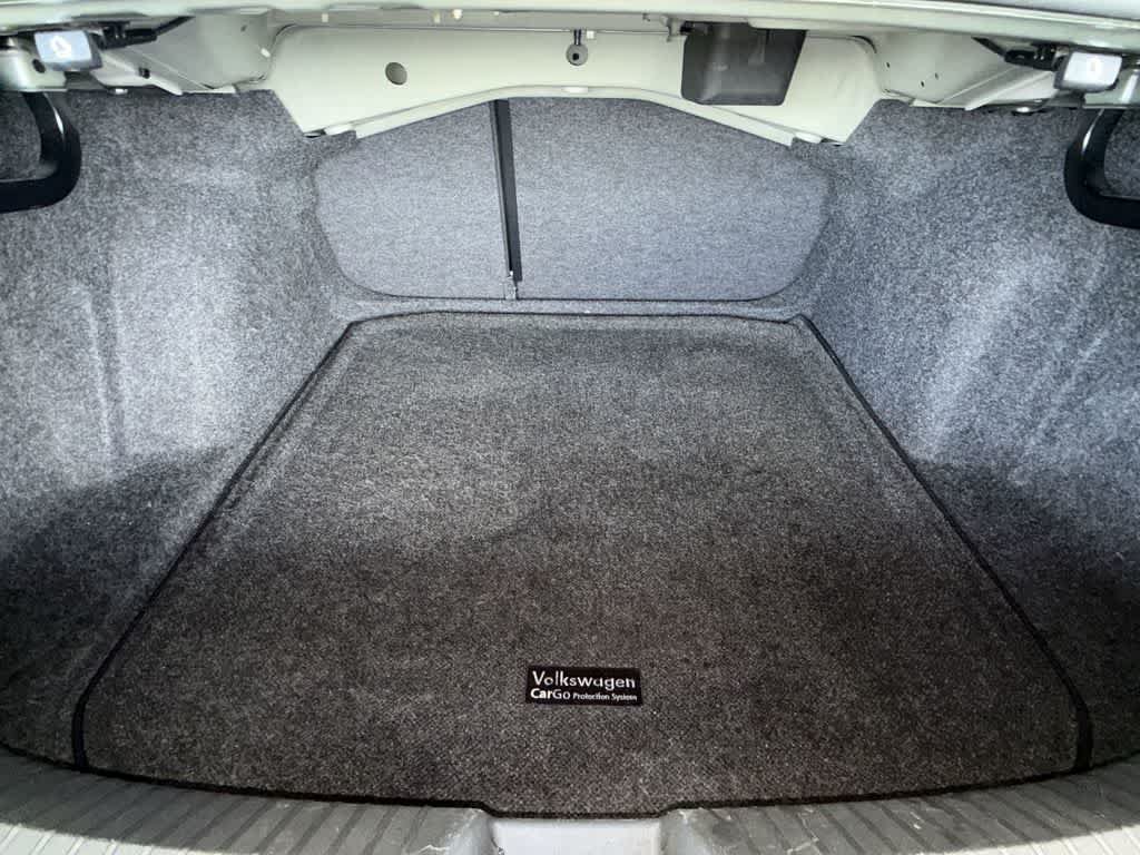 Certified 2022 Volkswagen Jetta SE FWD image 25