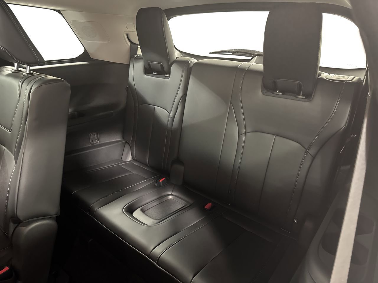 Certified 2026 INFINITI QX60 Luxe w/ Cargo Package AWD/4WD image 31