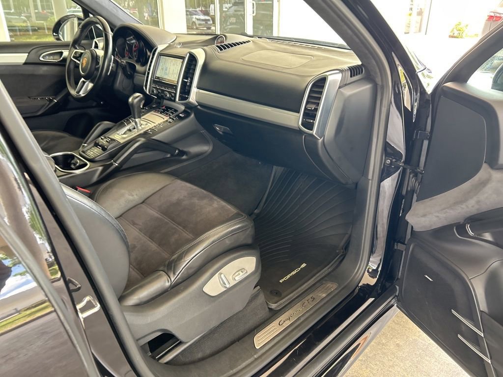 Used 2016 Porsche Cayenne GTS image 25