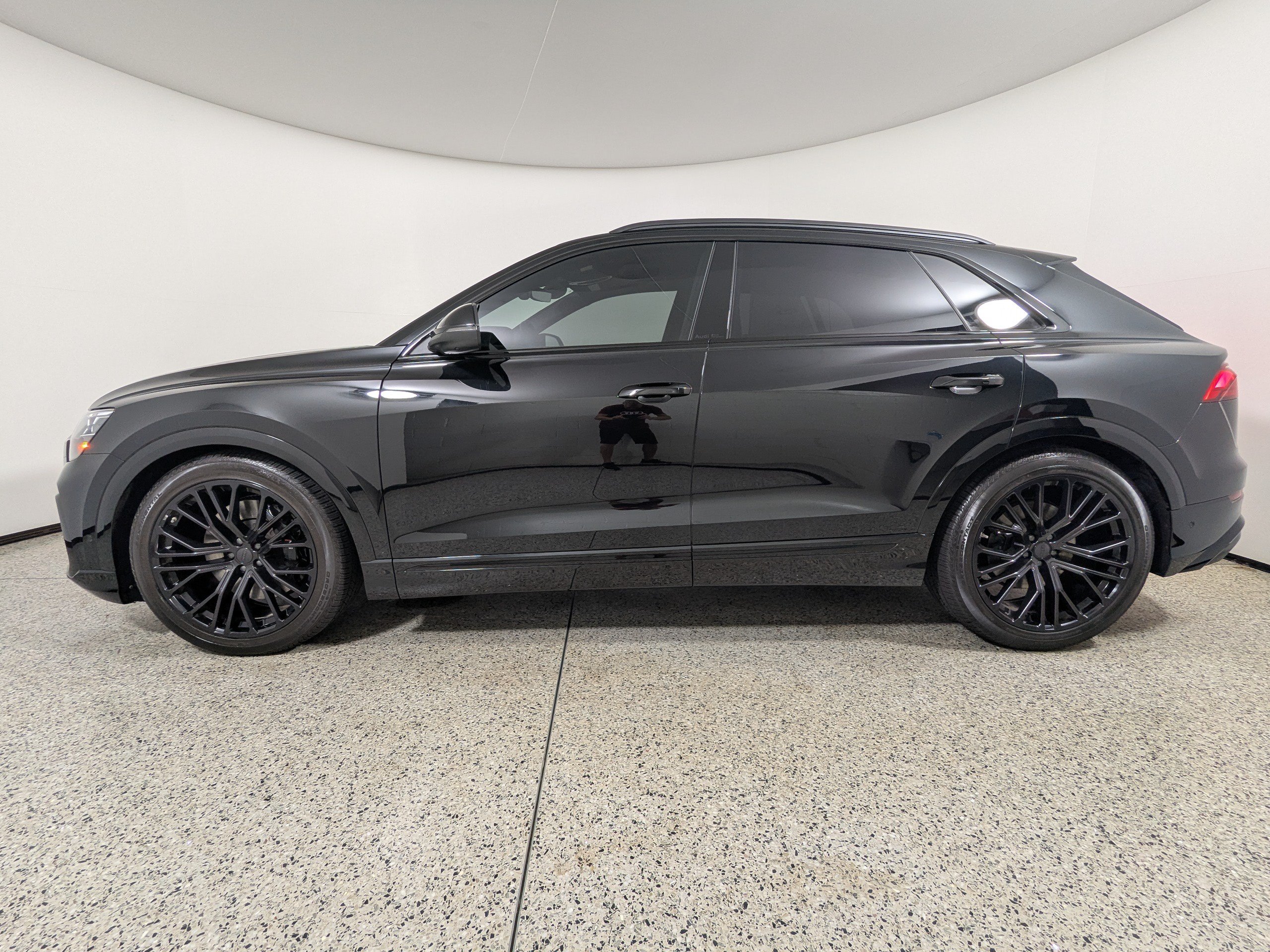 Certified 2026 Audi SQ8 Prestige AWD/4WD image 4