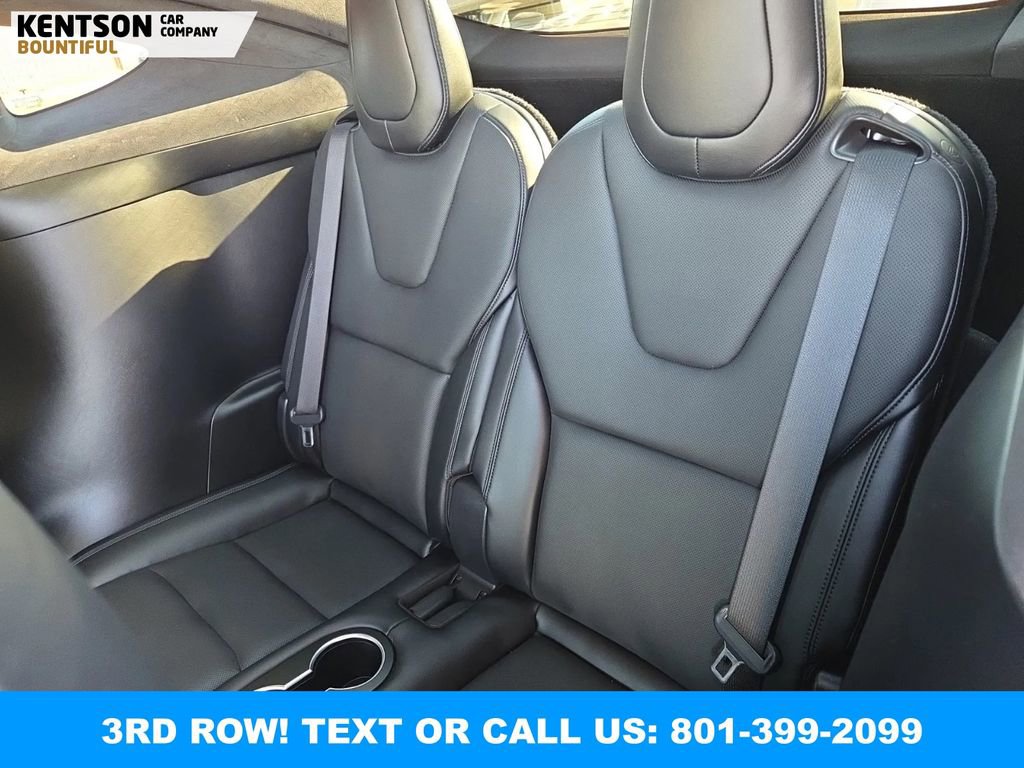 Used 2022 Tesla Model X image 9