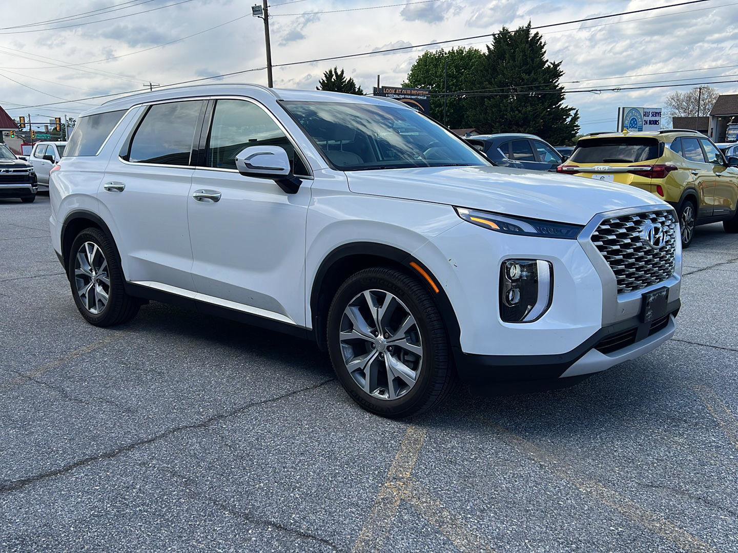 Used 2022 Hyundai Palisade SEL w/ 8P Bench Seat Package AWD/4WD image 7