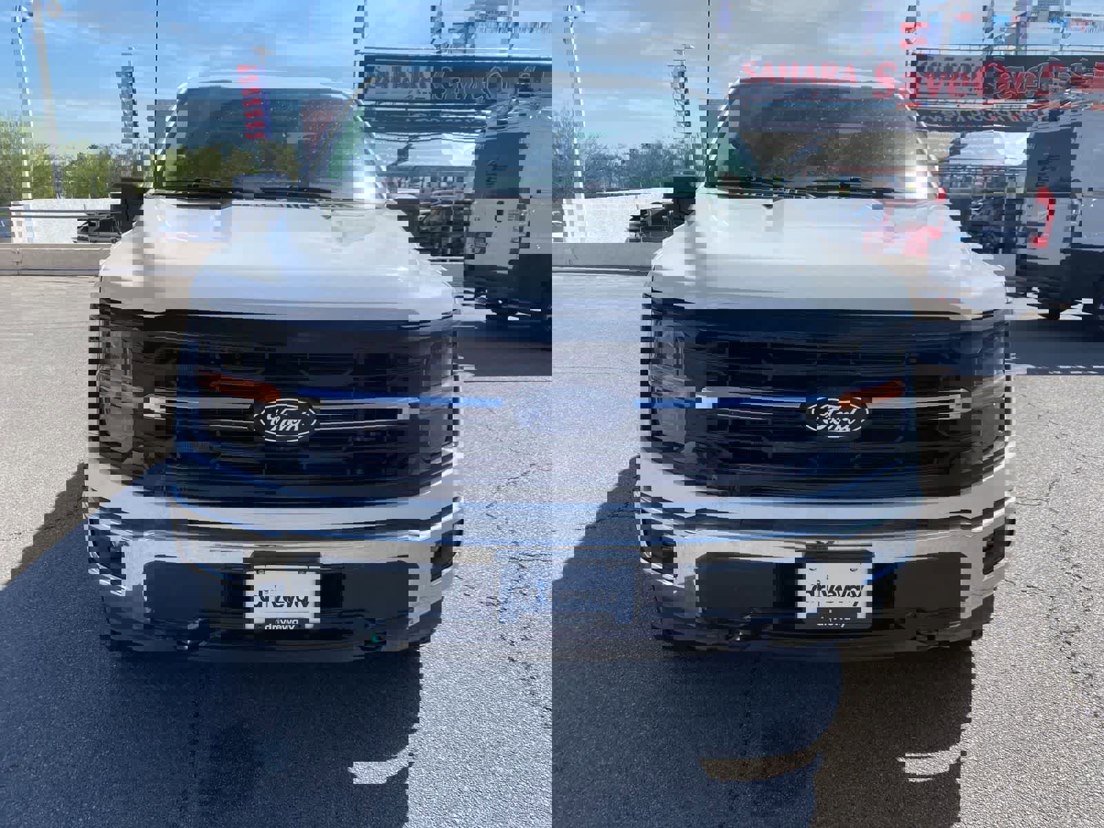 Used 2024 Ford F150 XLT image 2