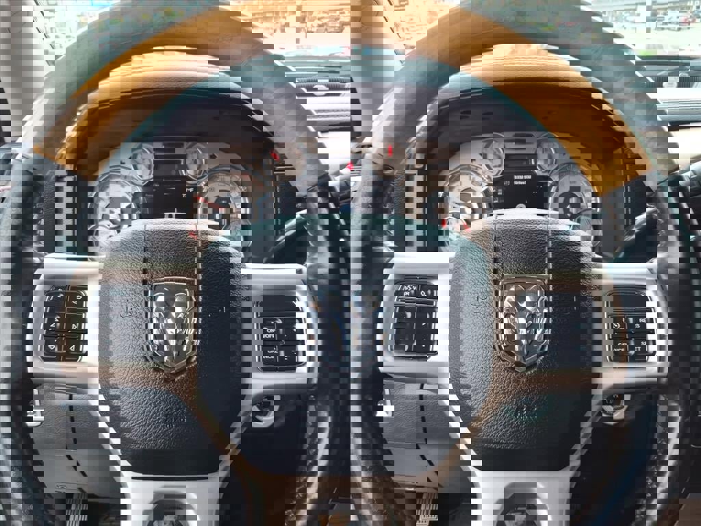 Used 2014 RAM 3500 Laramie Longhorn w/ Convenience Group image 18