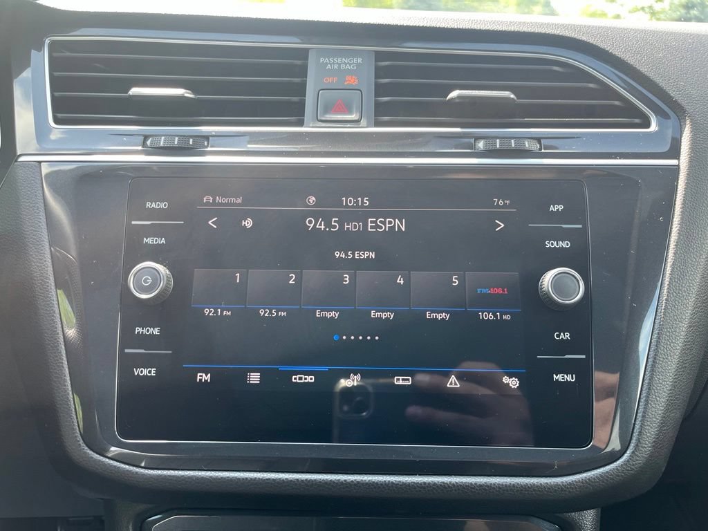Certified 2024 Volkswagen Tiguan SE R-Line AWD/4WD image 19