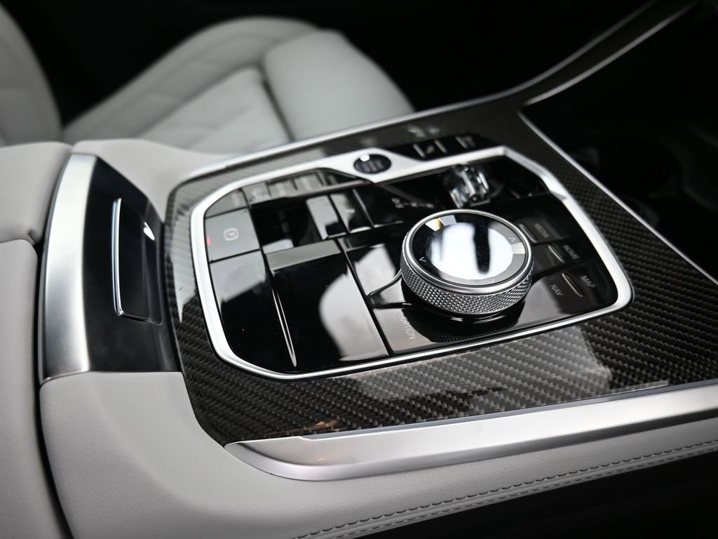 New 2026 BMW X5 M60i AWD/4WD image 16
