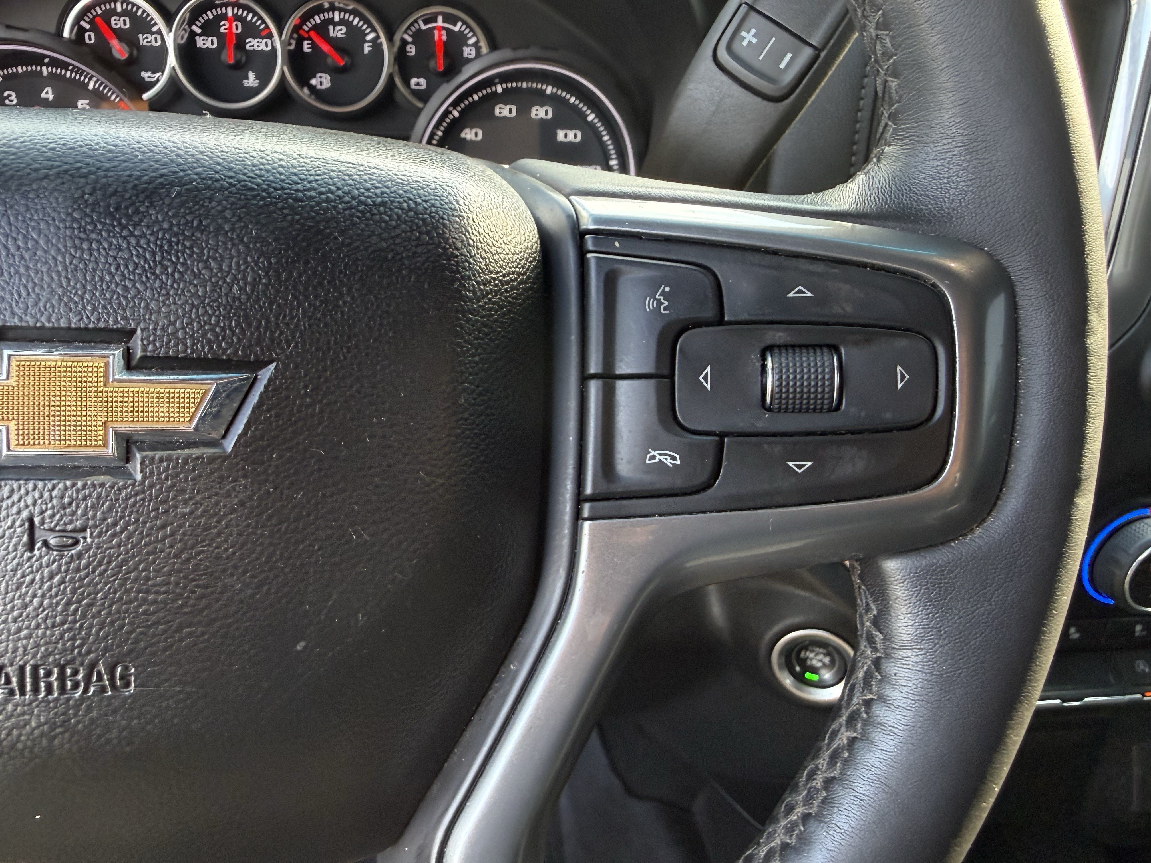 Used 2022 Chevrolet Silverado 1500 LT AWD/4WD image 19